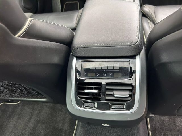 2020 Volvo S60 T6 R-Design photo 15