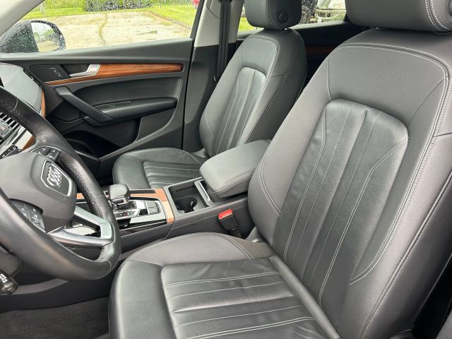 2021 Audi Q5 45 TFSI Premium photo 13