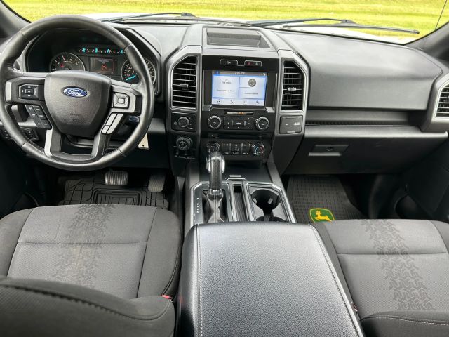 2018 Ford F-150 photo 18