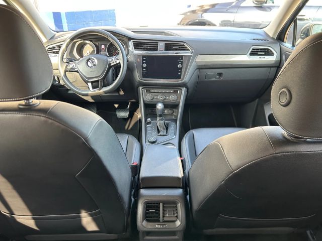 2021 Volkswagen Tiguan R-Line Black SEL photo 15