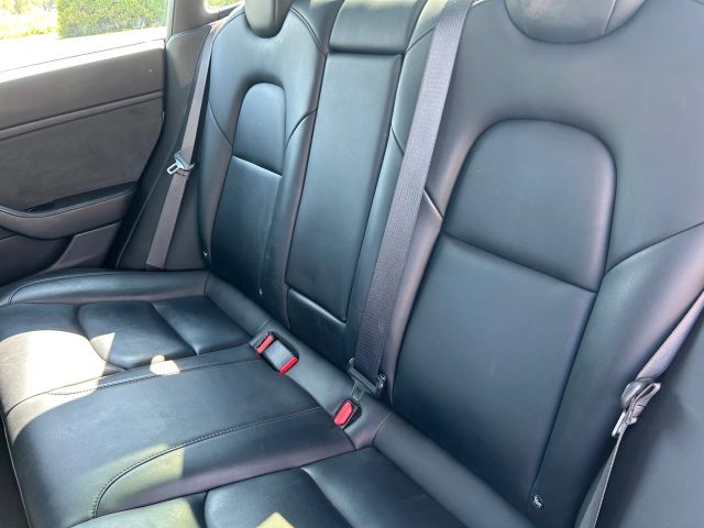 2018 Tesla Model 3 Long Range photo 13