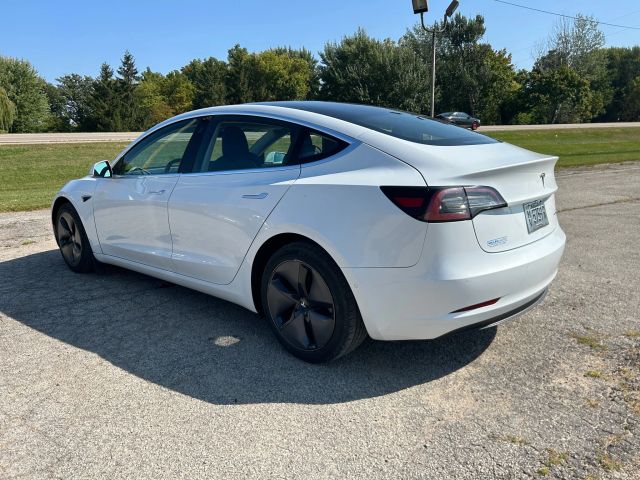 2018 Tesla Model 3 Long Range photo 3