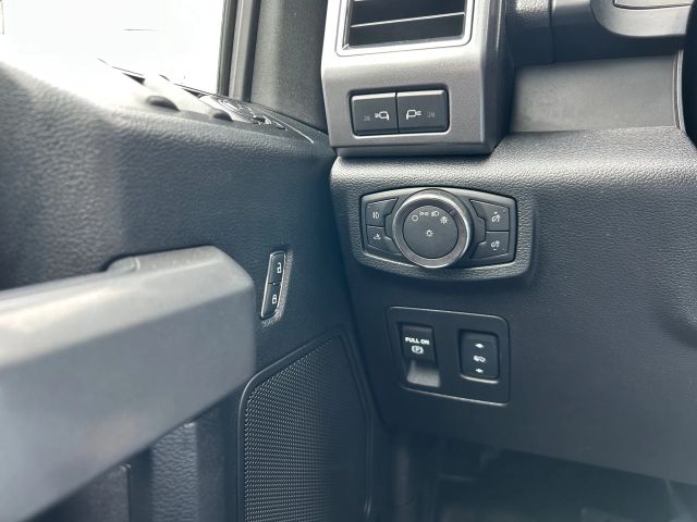 2018 Ford F-150 photo 9