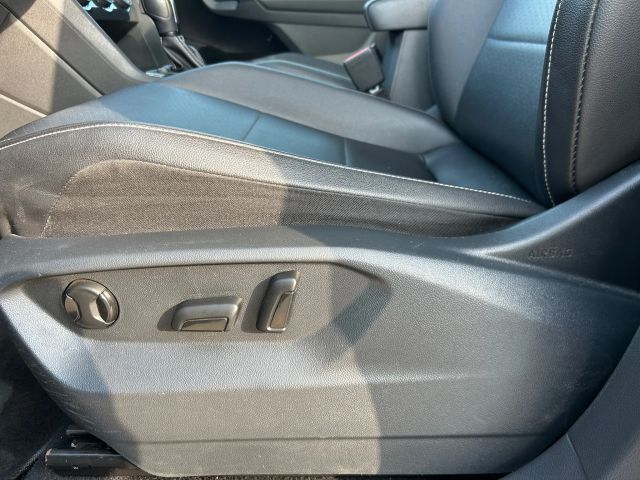 2021 Volkswagen Tiguan R-Line Black SEL photo 11