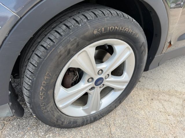 2015 Ford Escape SE - Photo 19
