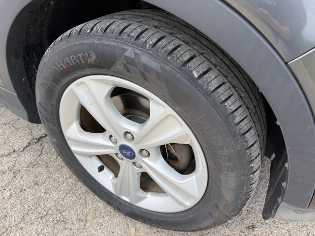 2015 Ford Escape SE - Photo 20
